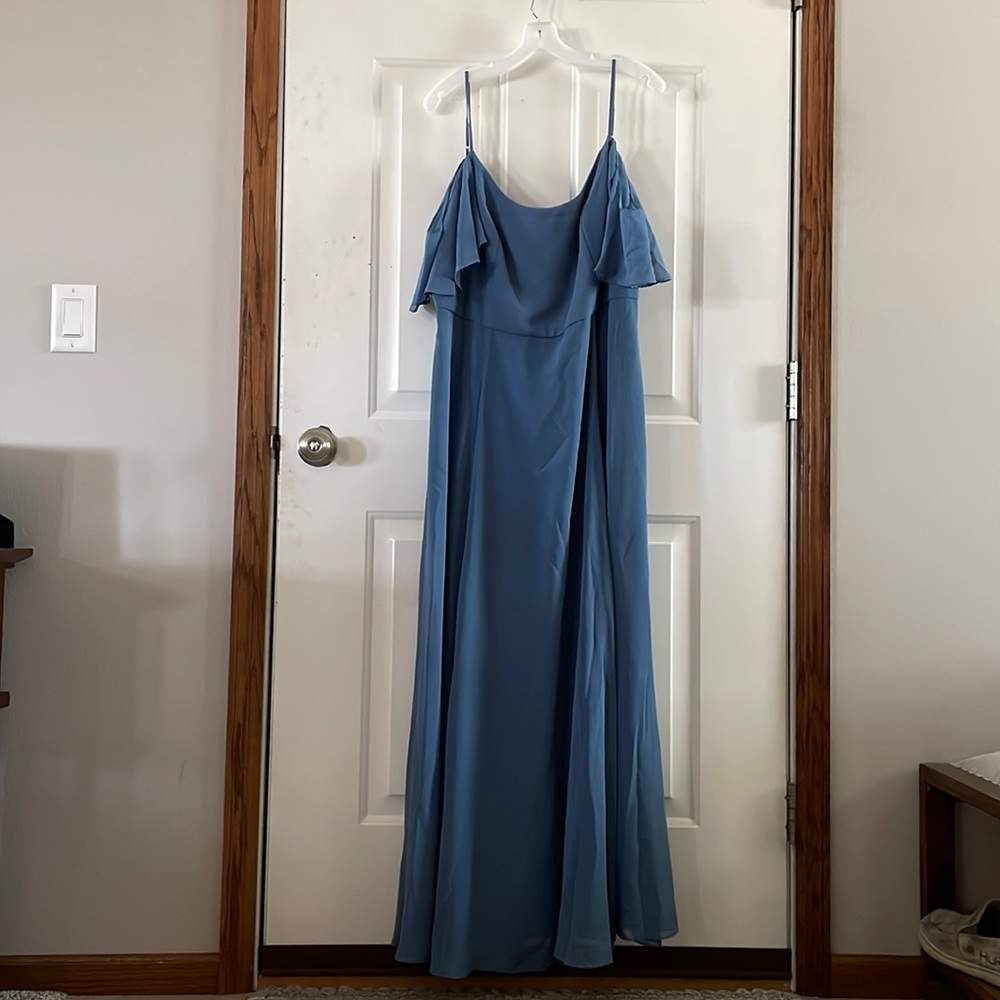 Steel blue David’s bridal dress never worn new with tags size 20